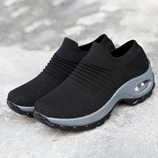 Sports Shoes