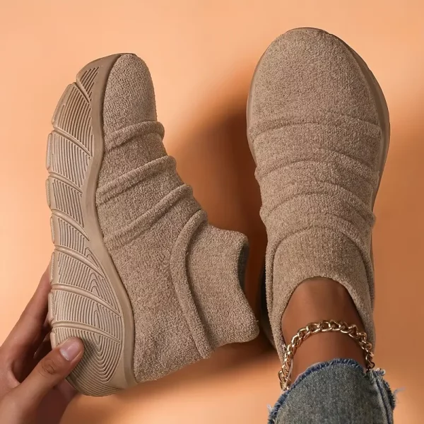 Sports Shoes