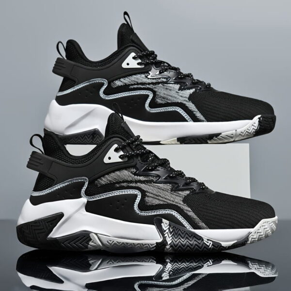 Sports Shoes