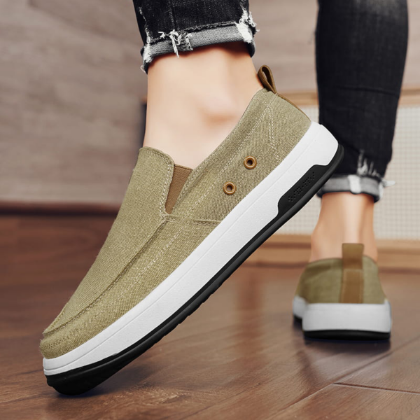 Sports Shoes