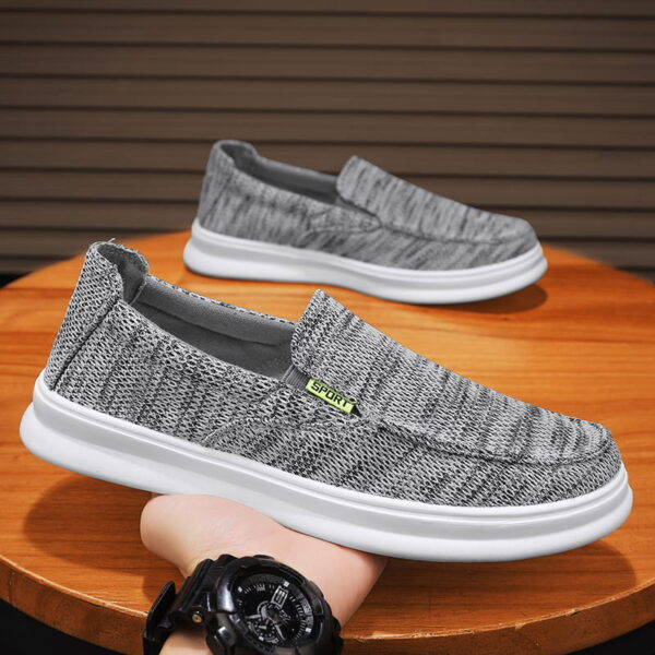 Sports Shoes