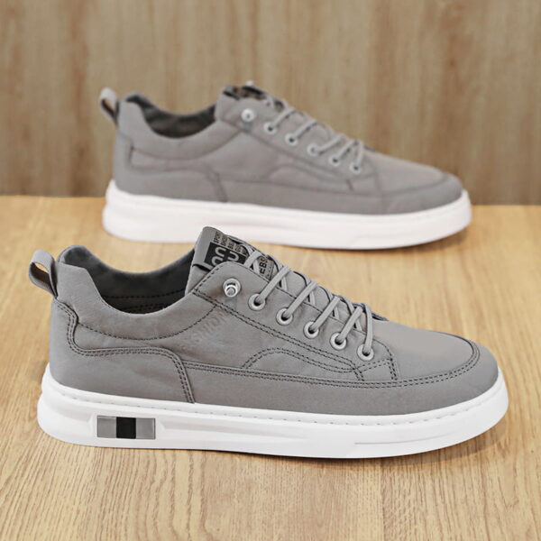 Sports Shoes