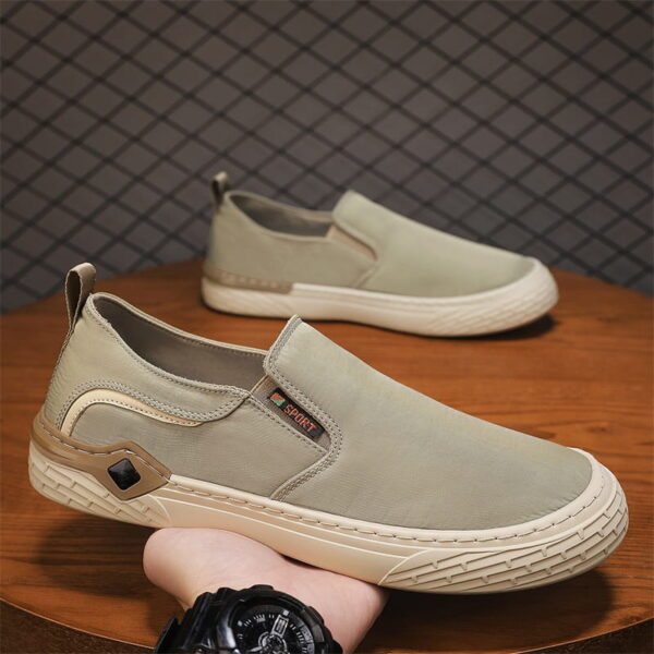 Sports Shoes