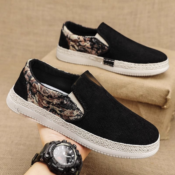 Sports Shoes