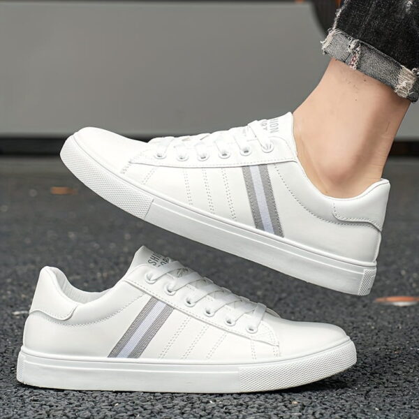 sports shoes