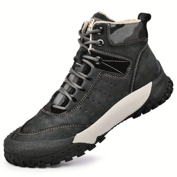 Sports Shoes