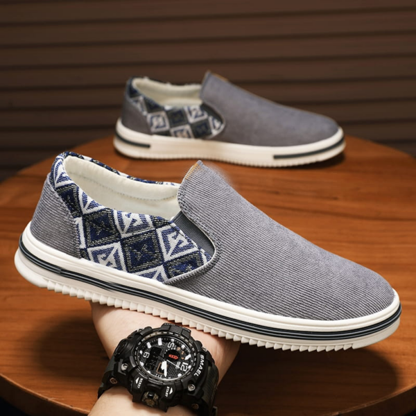 Sports Shoes