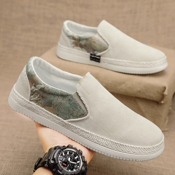 Sports Shoes