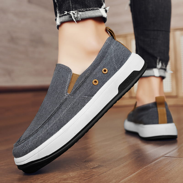 Sports Shoes