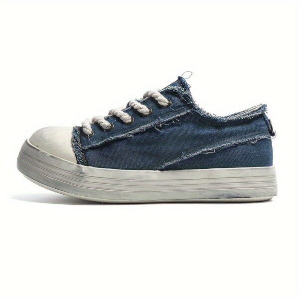 sports shoes