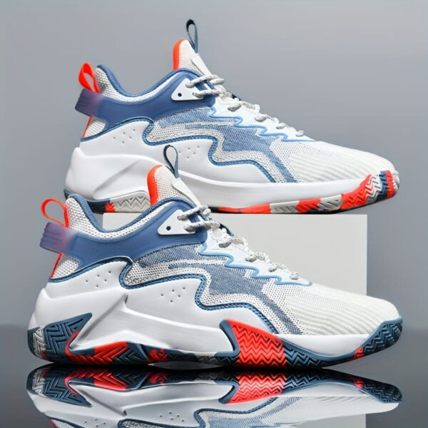 Sports Shoes