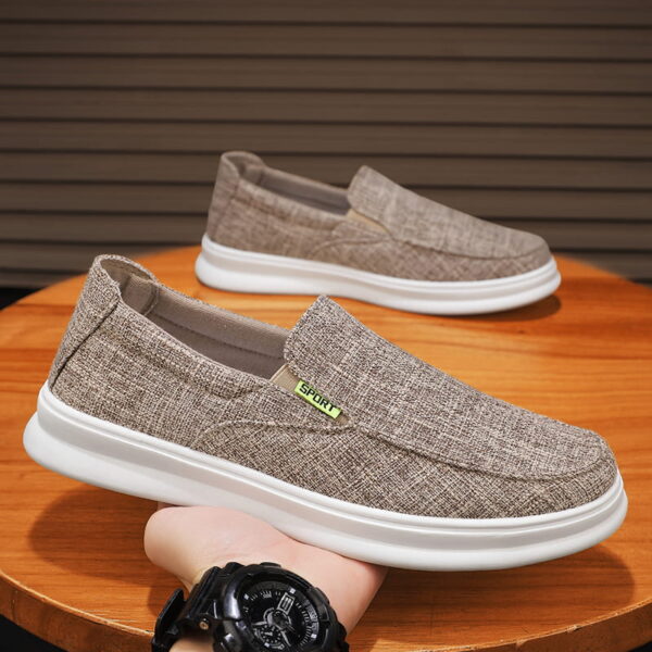 Sports Shoes