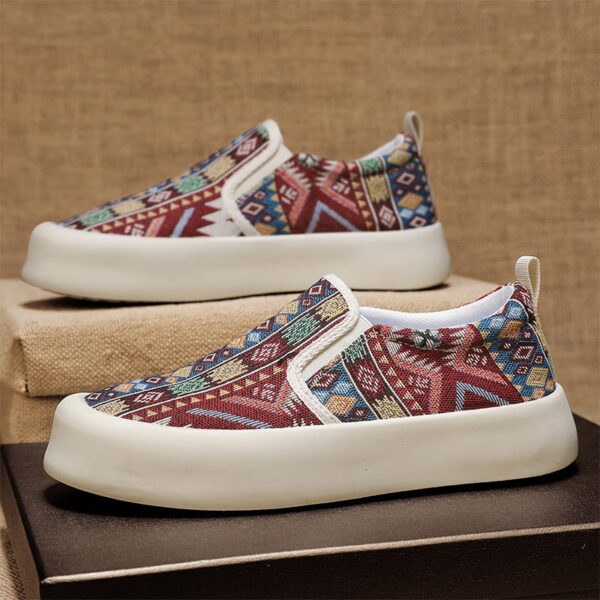 Sports Shoes