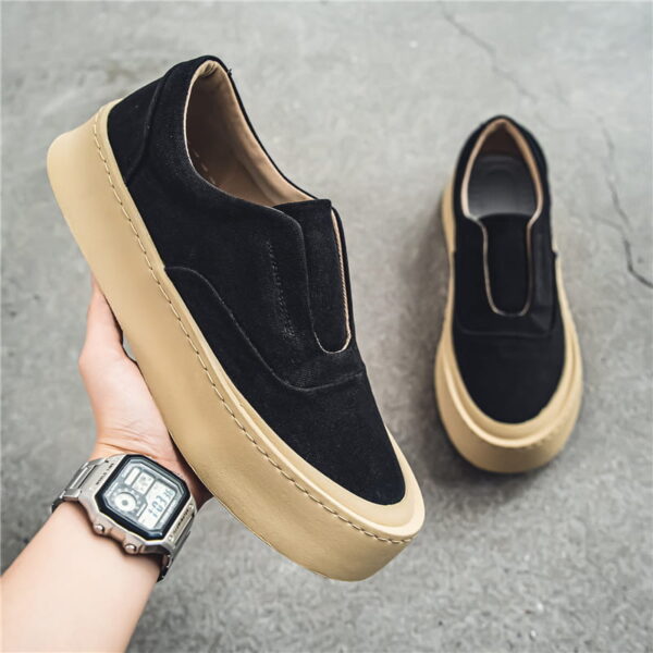 Sports Shoes