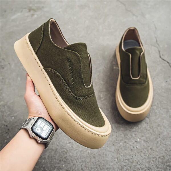 Sports Shoes