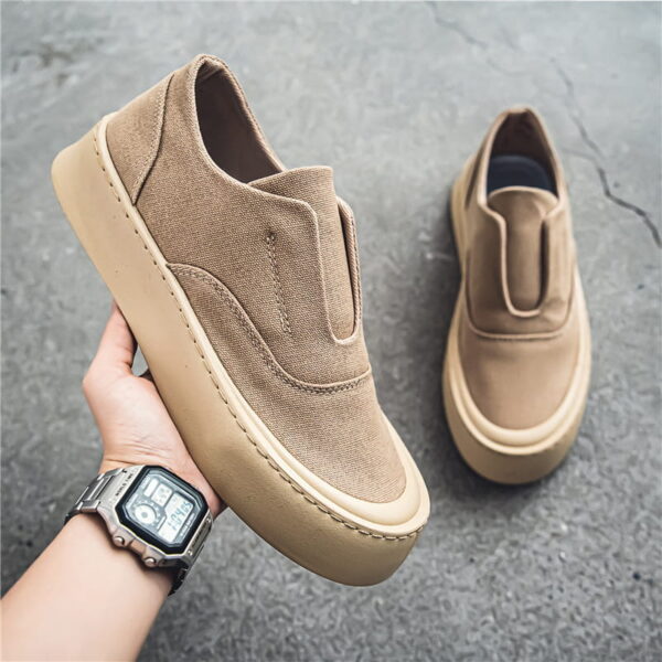Sports Shoes