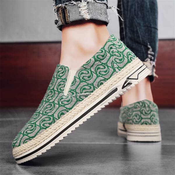 Sports Shoes