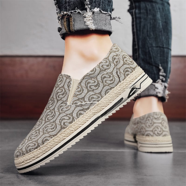 Sports Shoes
