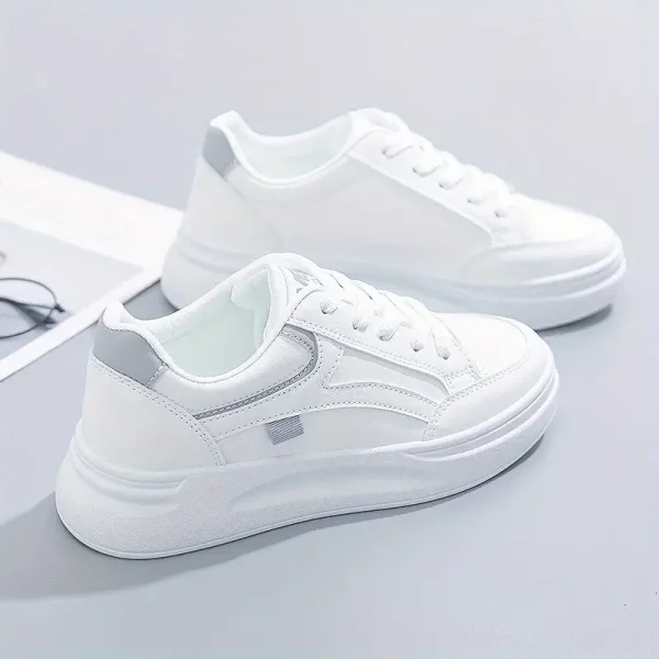 sports shoes