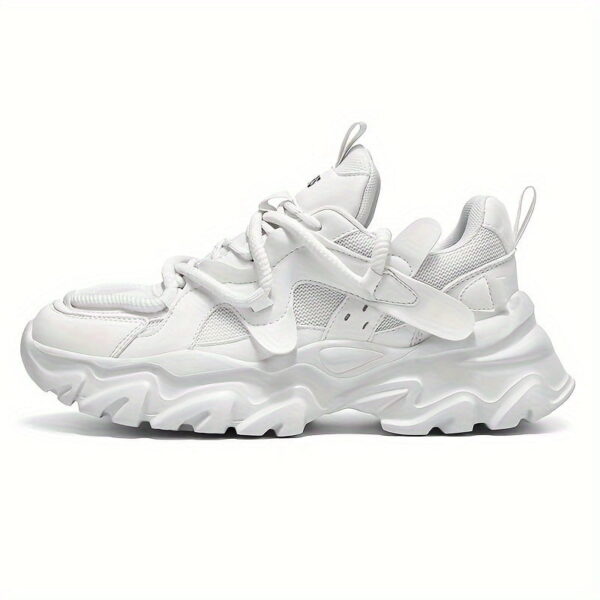 sports shoes
