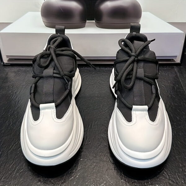 sports shoes