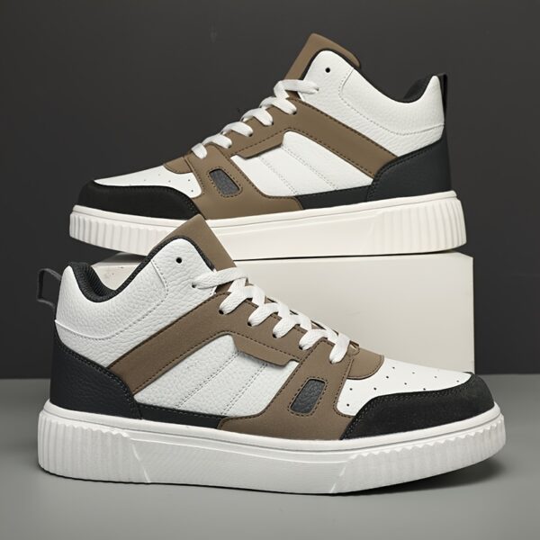 Sports Shoes