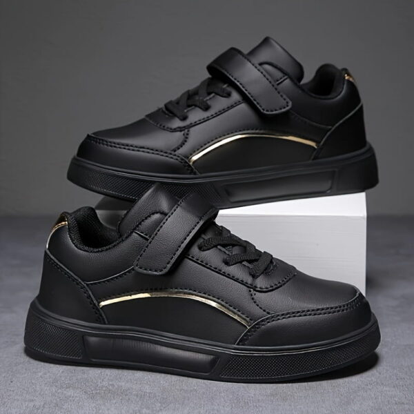 Sports Shoes