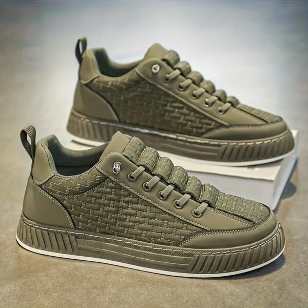 sports shoes