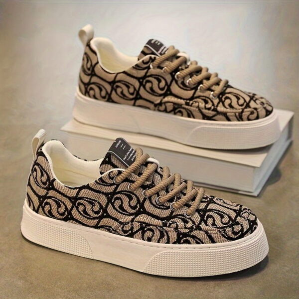 Sports Shoes