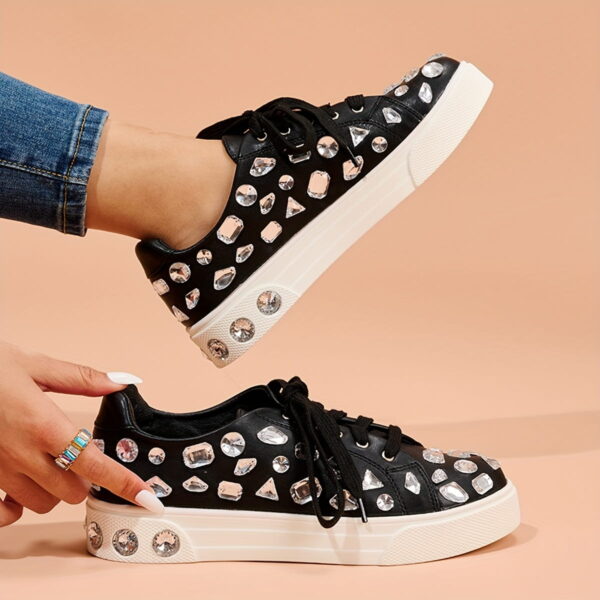 Sports Shoes