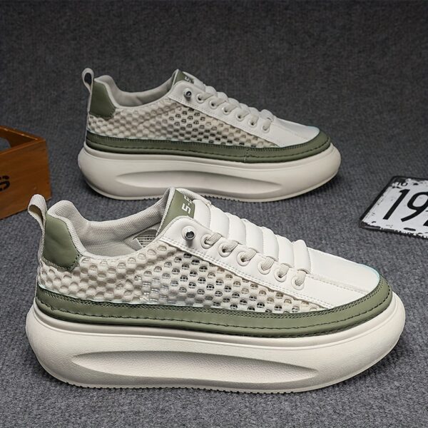 sports shoes