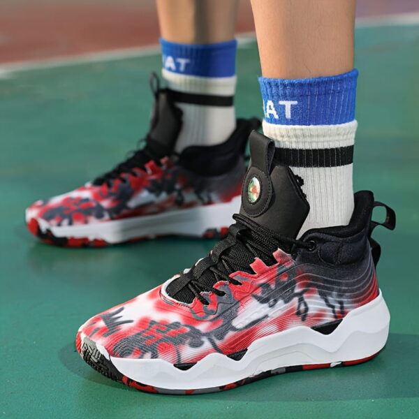 Sports Shoes