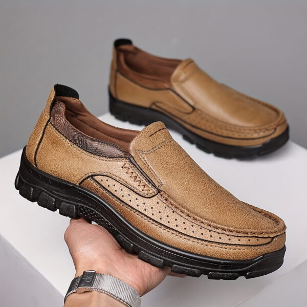 sports shoes