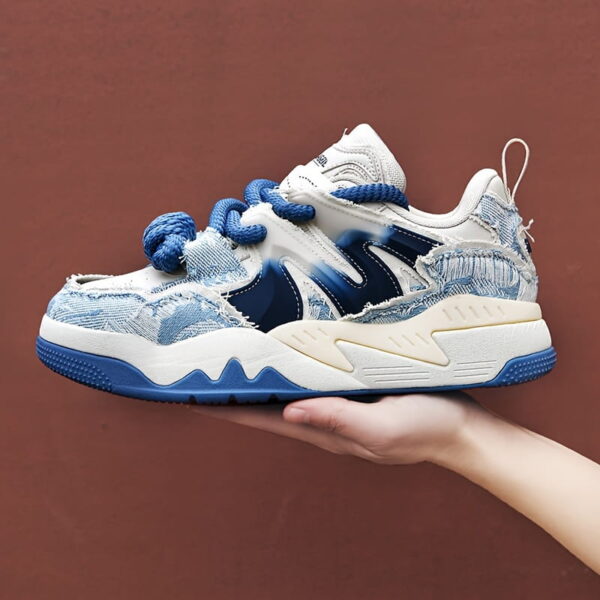 Sports Shoes