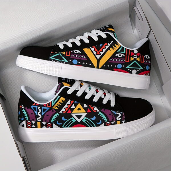 Sports Shoes