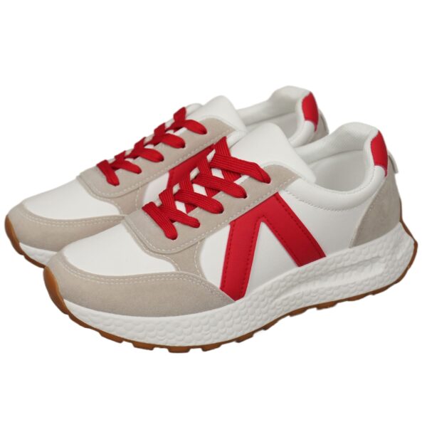 sports shoes