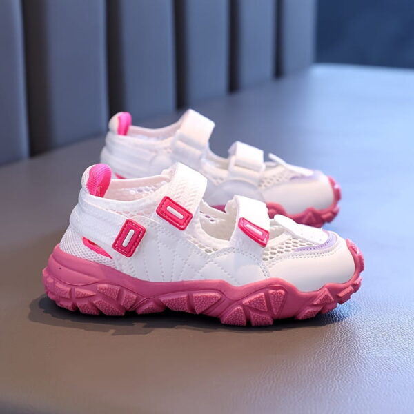 Sports Shoes