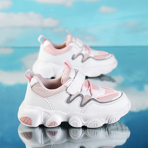 Sports Shoes