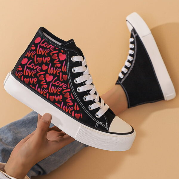 sports shoes