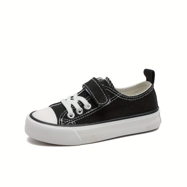 sports shoes