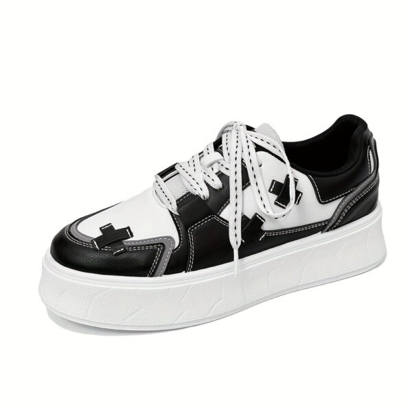 sports shoes