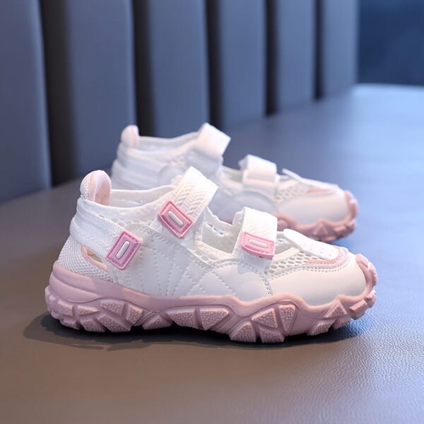 Sports Shoes
