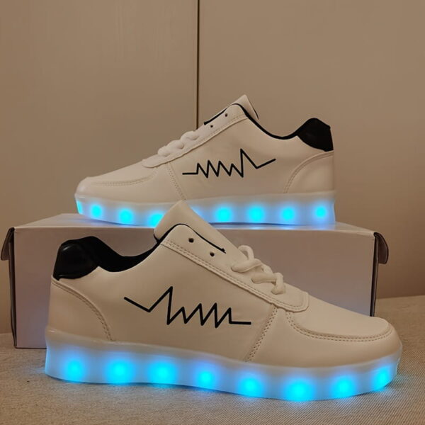 Sports Shoes