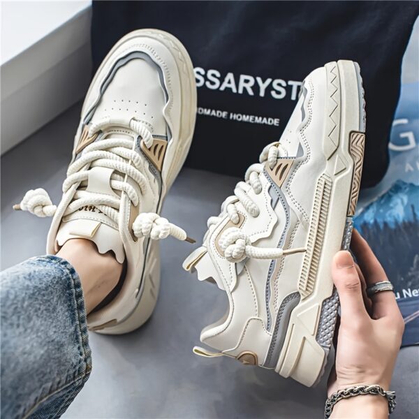 Sports Shoes