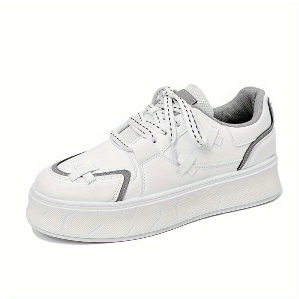 sports shoes
