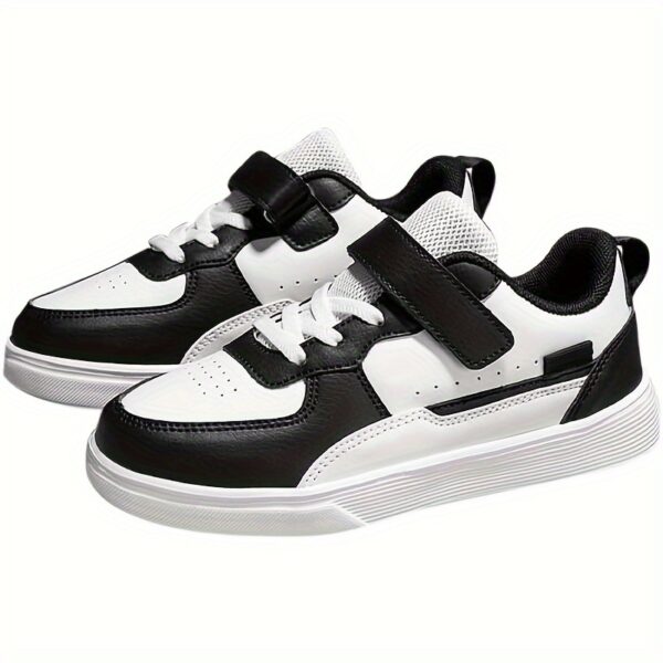 sports shoes