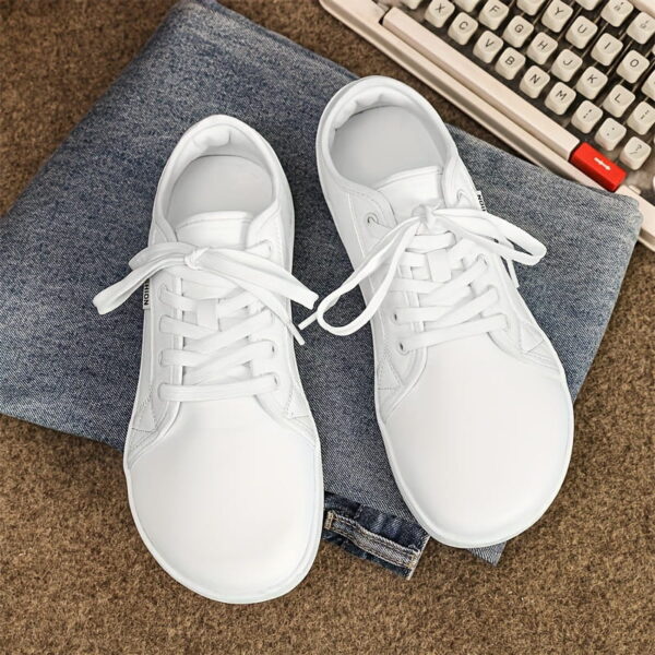 sports shoes