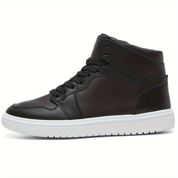Sports Shoes