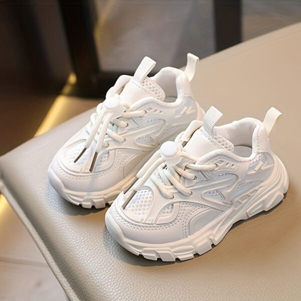 Sports Shoes