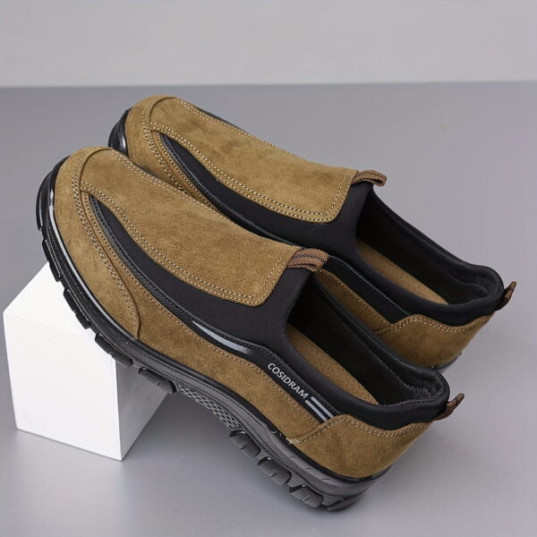 Sports Shoes